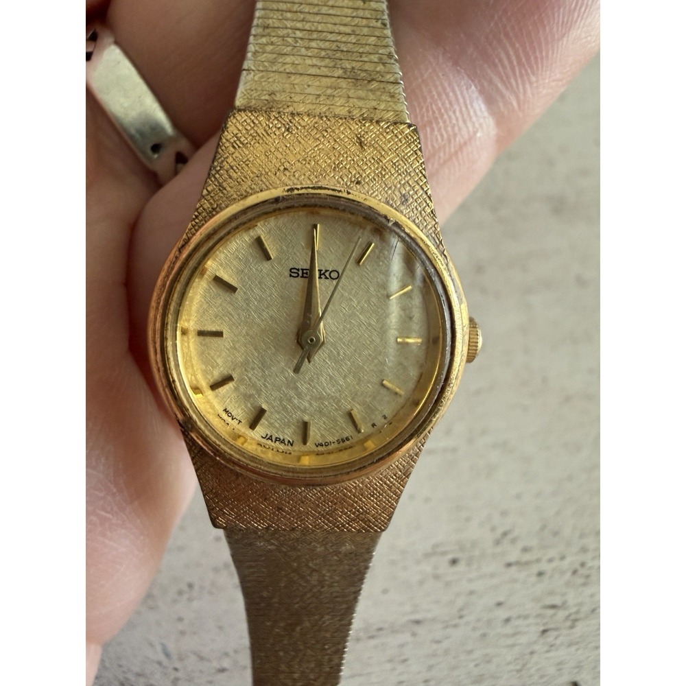 Vintage SEIKO Gold Tone Tank Quartz Watch-battery Not Working